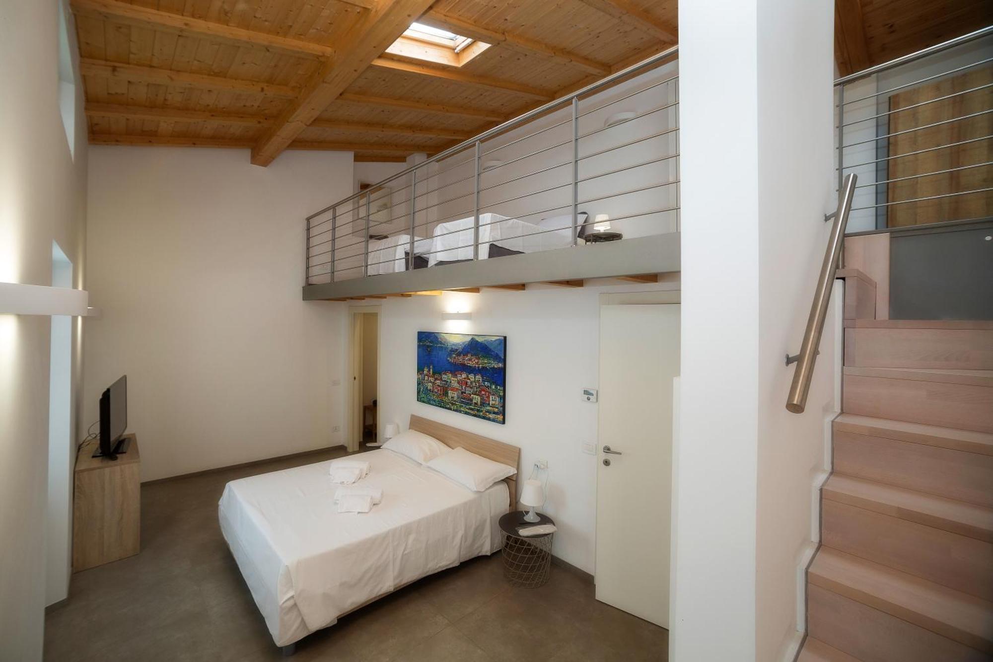 Lakefront Home Residenza Il Gallo In Riva Al Lago Pisogne Exterior photo